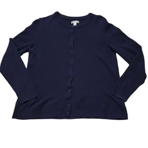 ✨️CLEARANCE✨️ - Croft & Barrow buttoned sweater size M